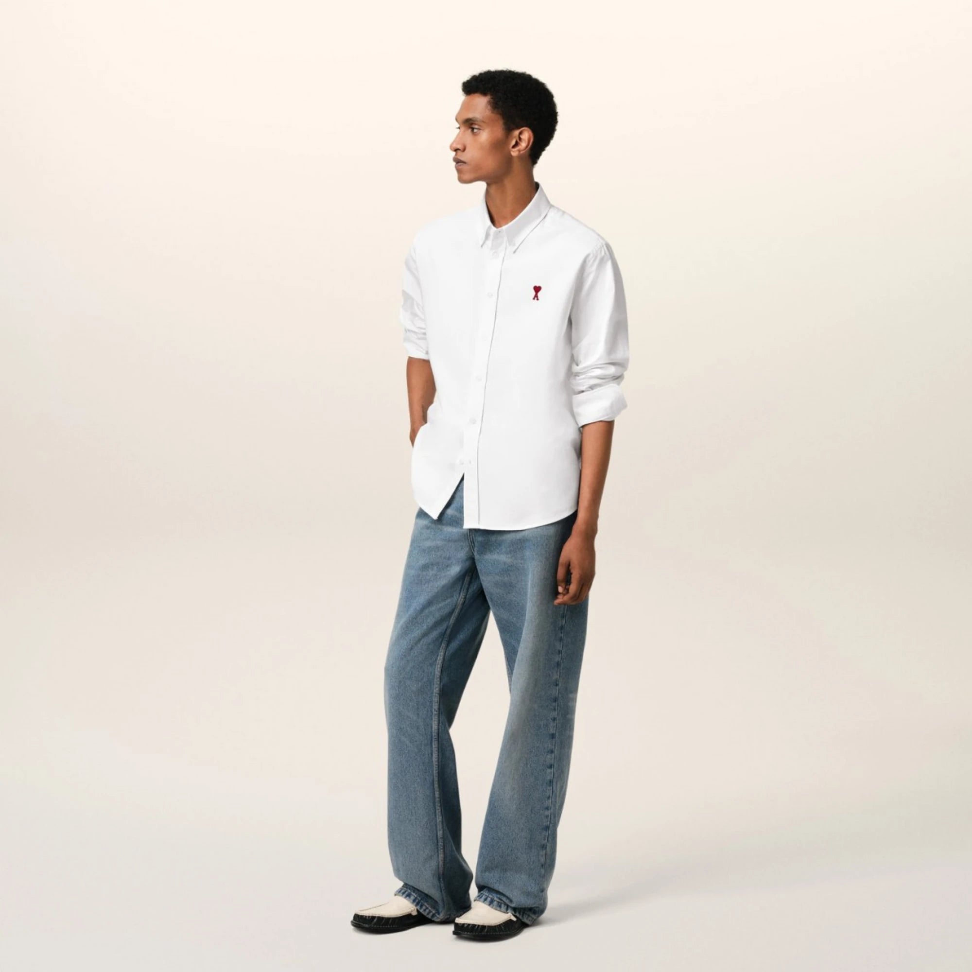 아미 체인 자수 옥스포드 셔츠 착용 이미지