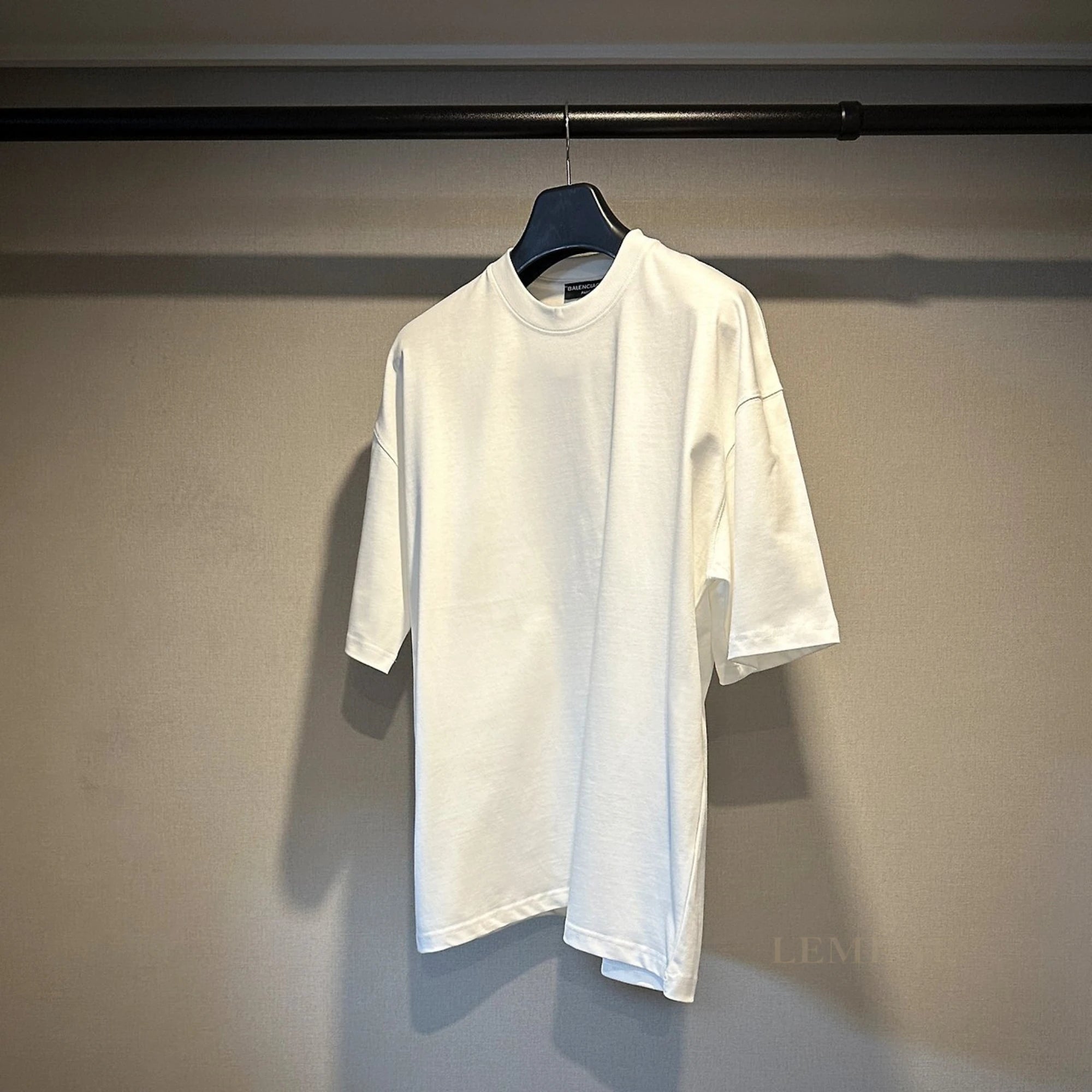 발렌시아가 케어 라벨 프린트 반팔 티셔츠 디테일 이미지
