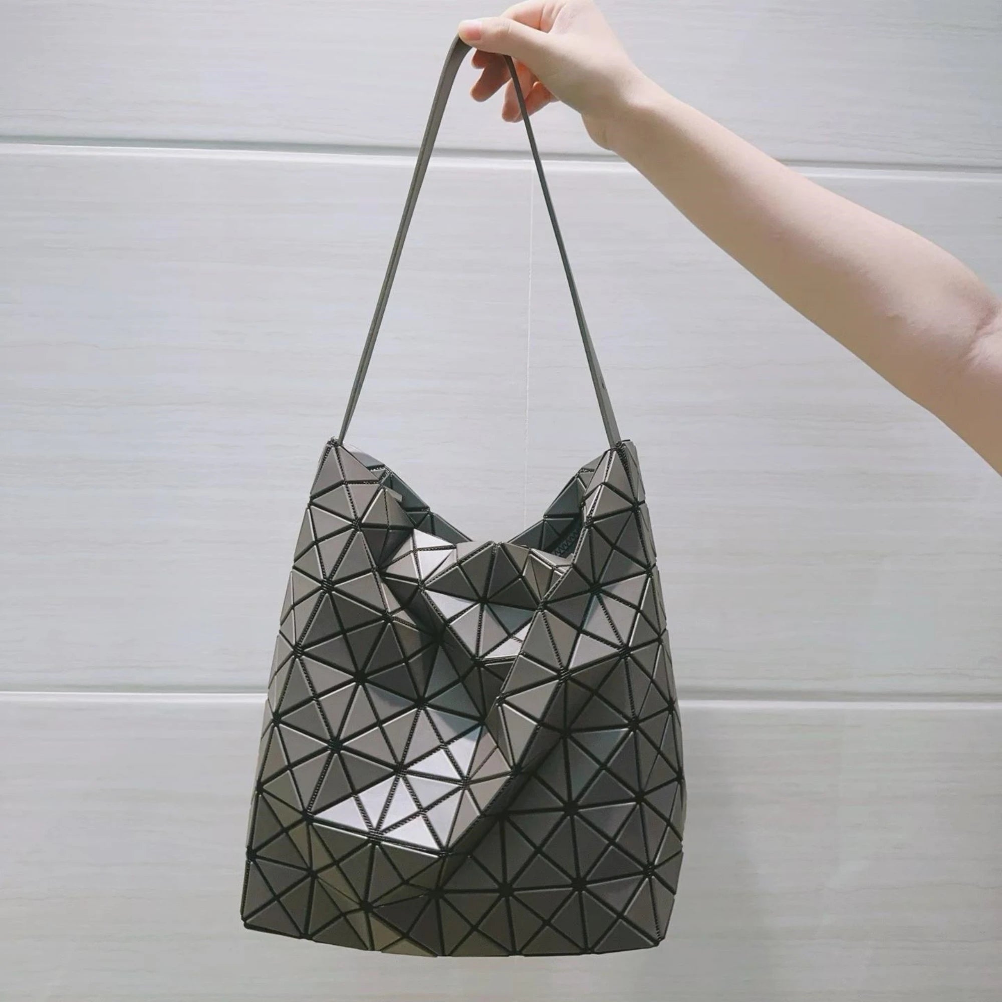 Bao Bao Belly Large tote-bag beige