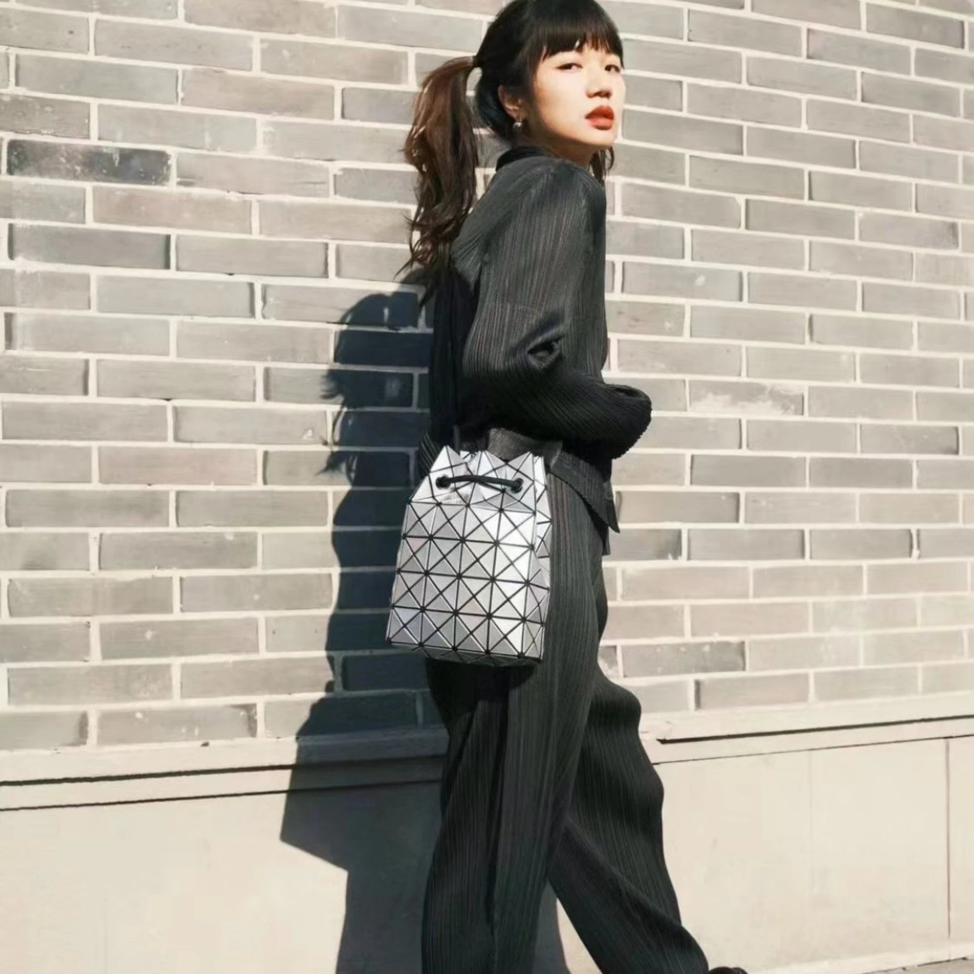 바오바오 링 백 착용 이미지