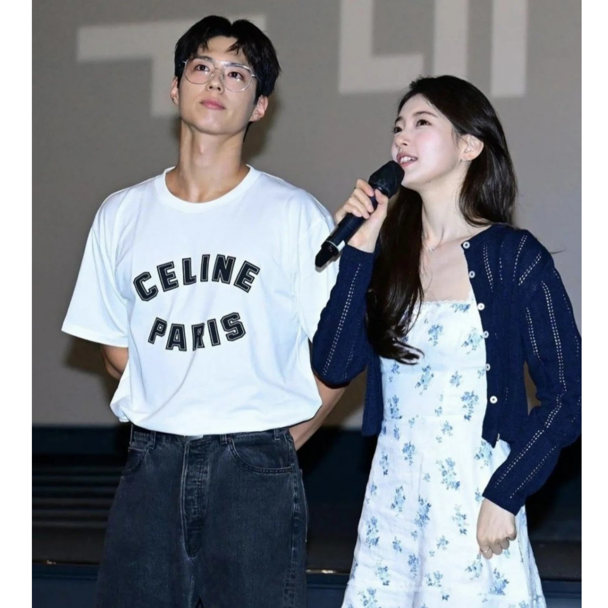 셀린느 그래피티 반팔 티셔츠 착용 이미지