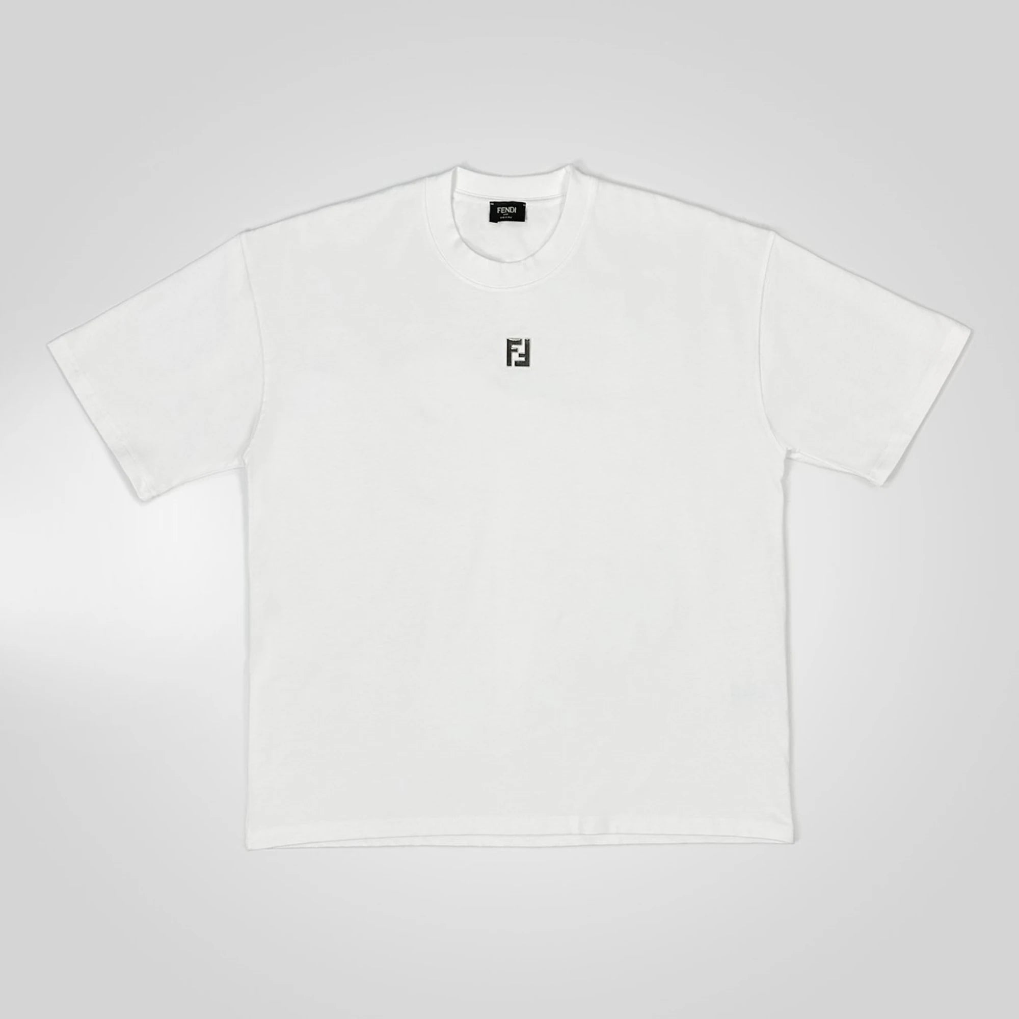 펜디 메탈 로고 반팔 티셔츠 디테일 이미지