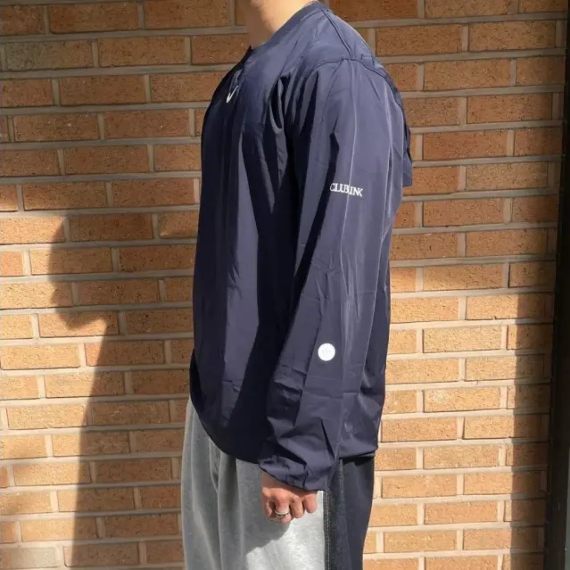 나이키 X 드레이크 녹타 골프 크루넥 탑 착용 이미지