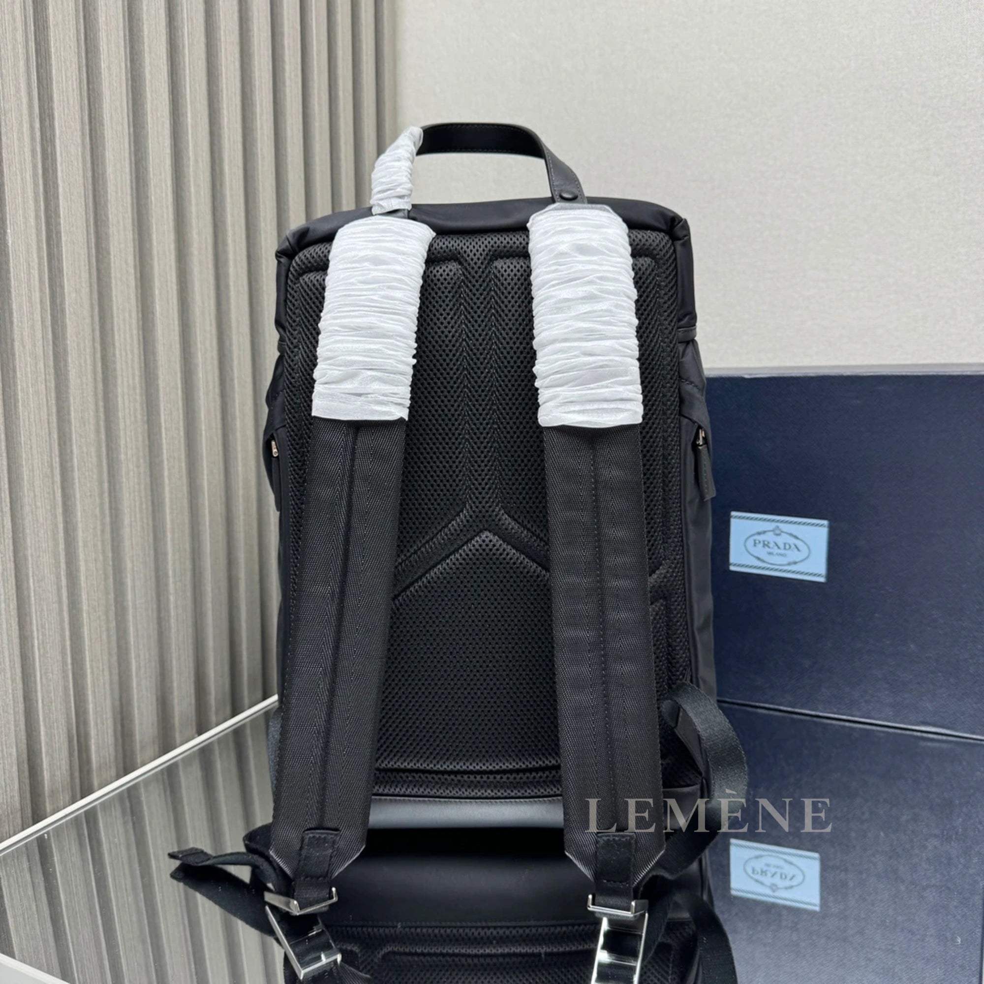 프라다 리나일론 백팩 2VZ135 디테일 이미지