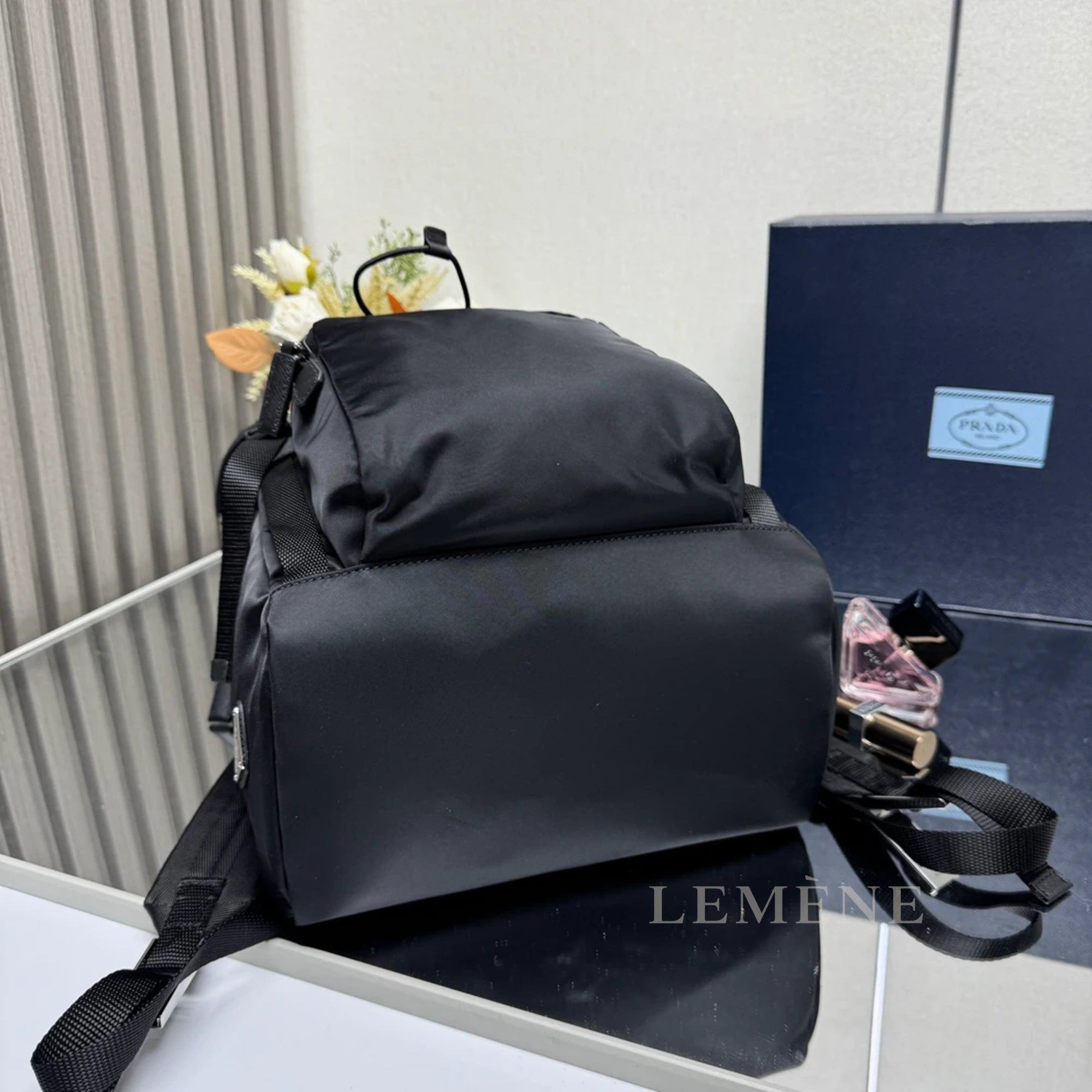 프라다 리나일론 백팩 2VZ135 디테일 이미지