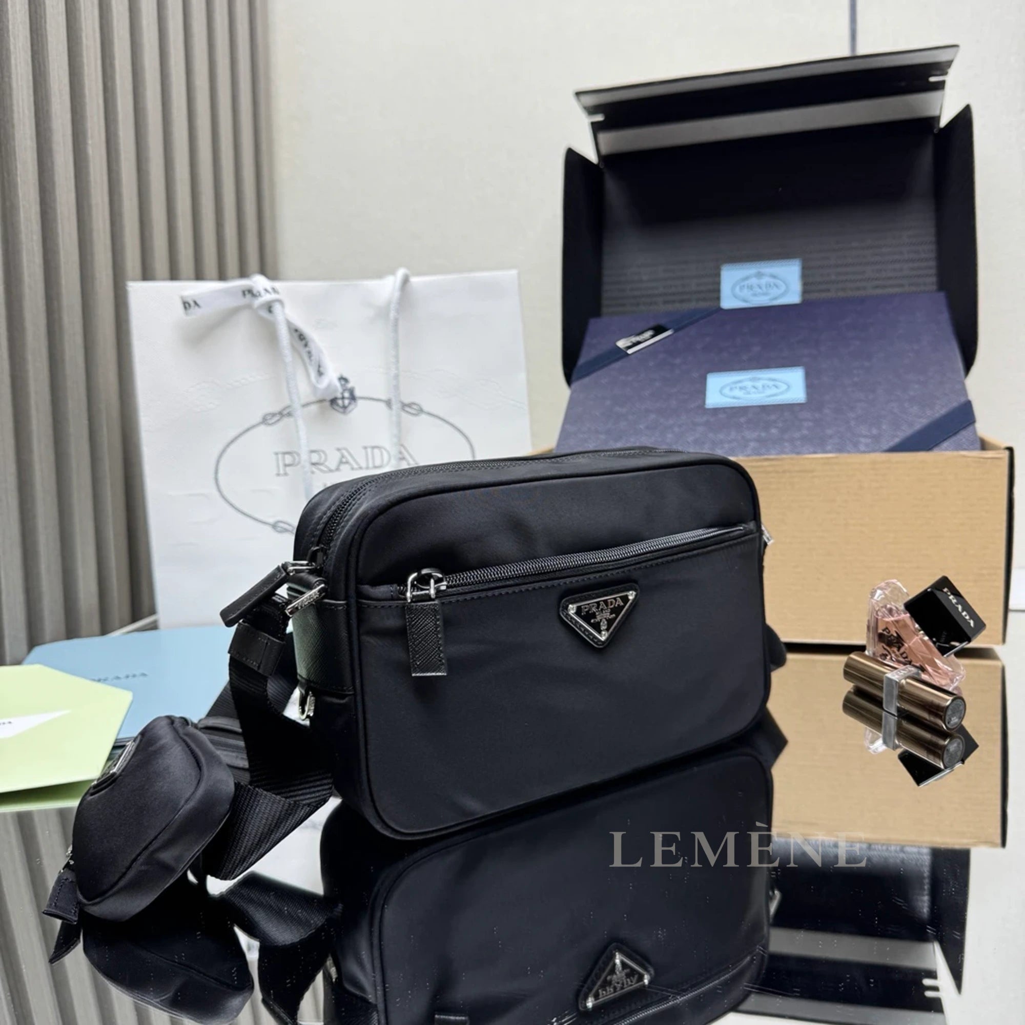 프라다 리나일론 숄더백 1BC167 디테일 이미지