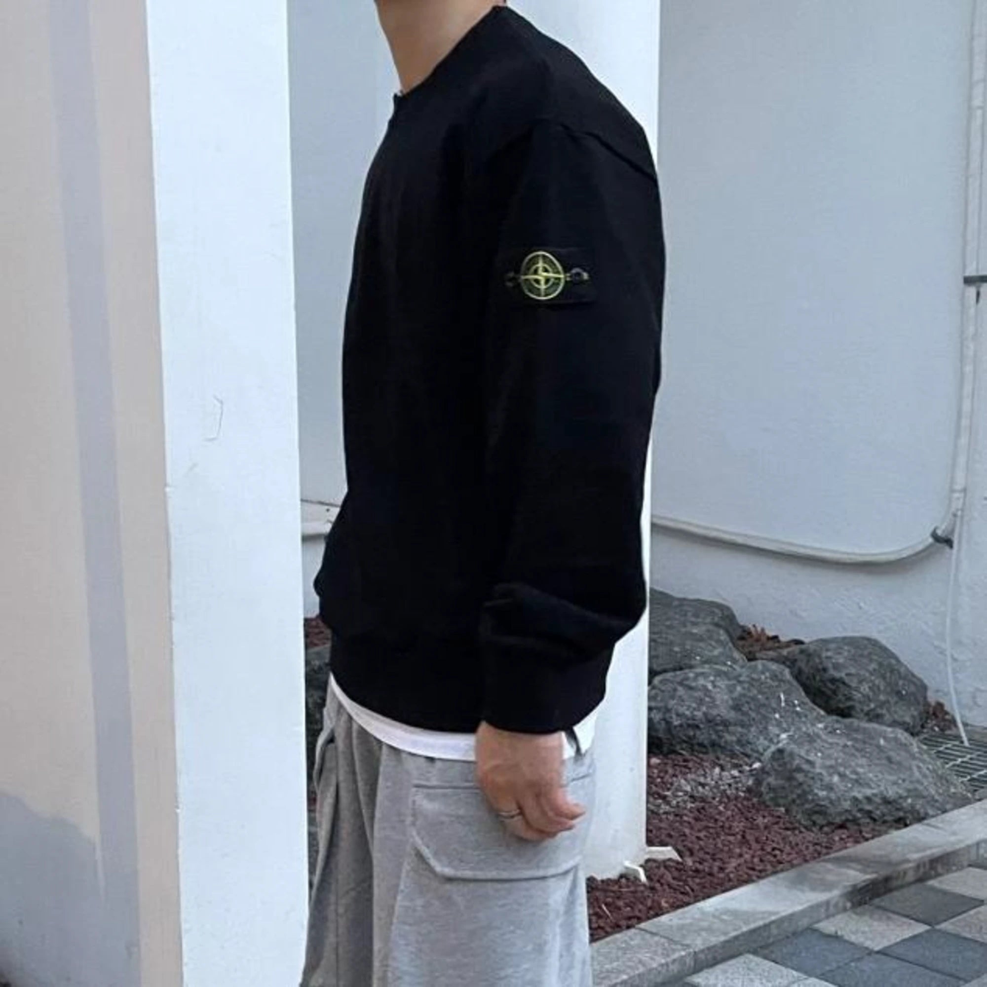 스톤 아일랜드 와펜 맨투맨 착용 이미지
