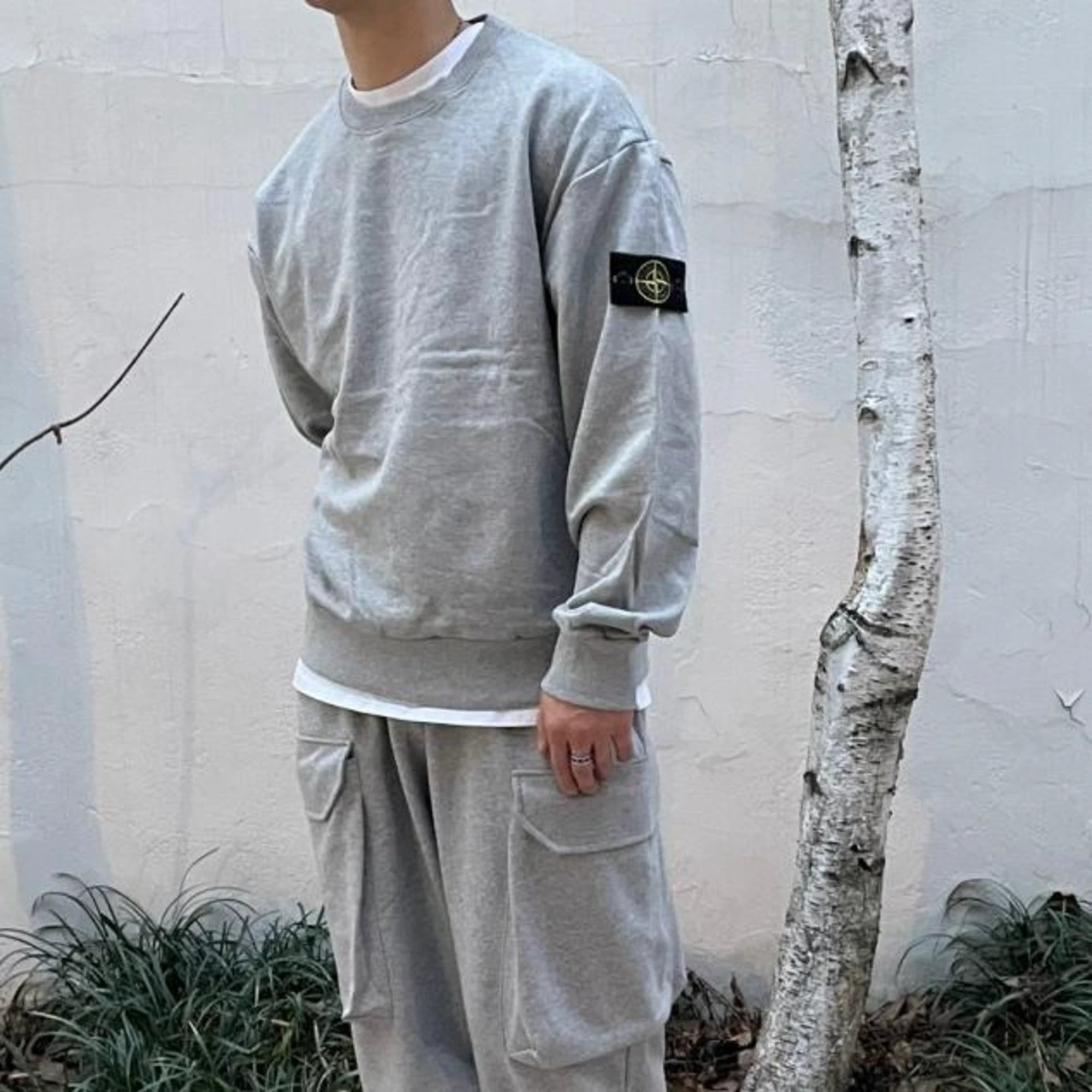 스톤 아일랜드 와펜 맨투맨 착용 이미지