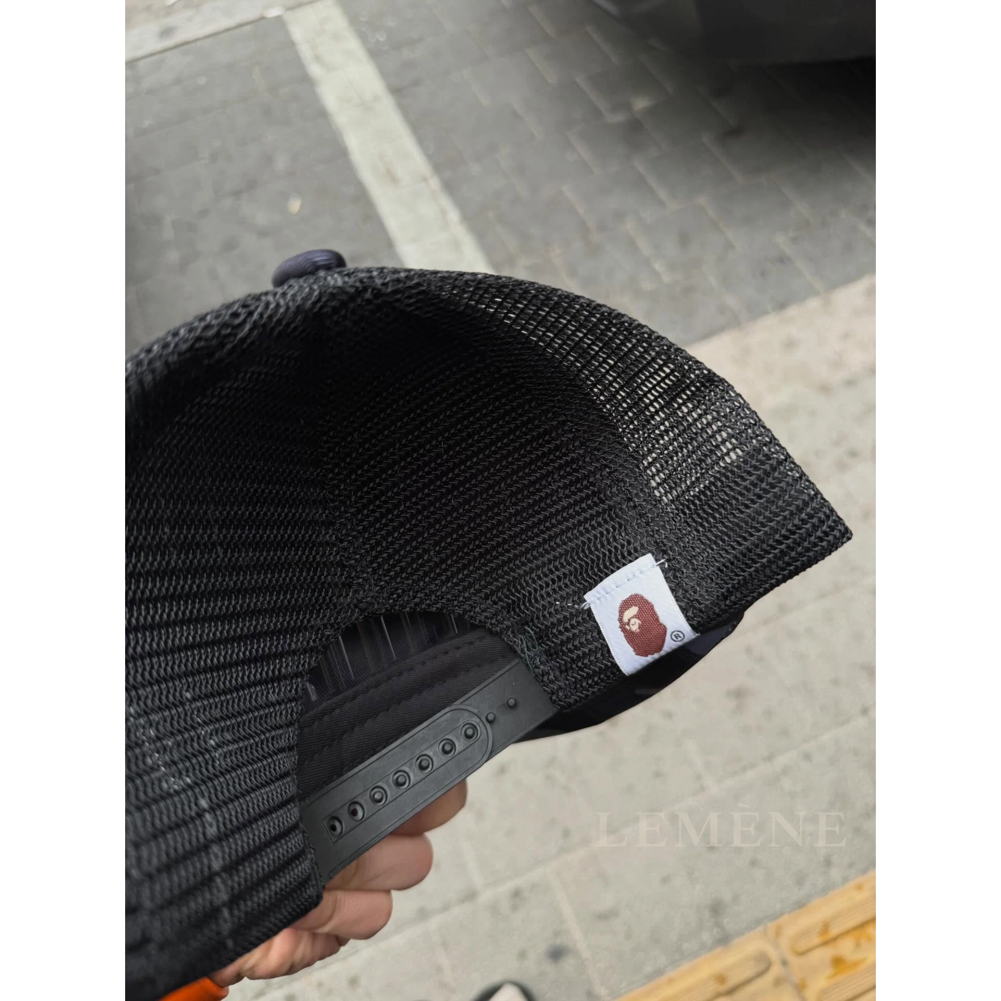 스투시 X 베이프 트러커캡 디테일 이미지