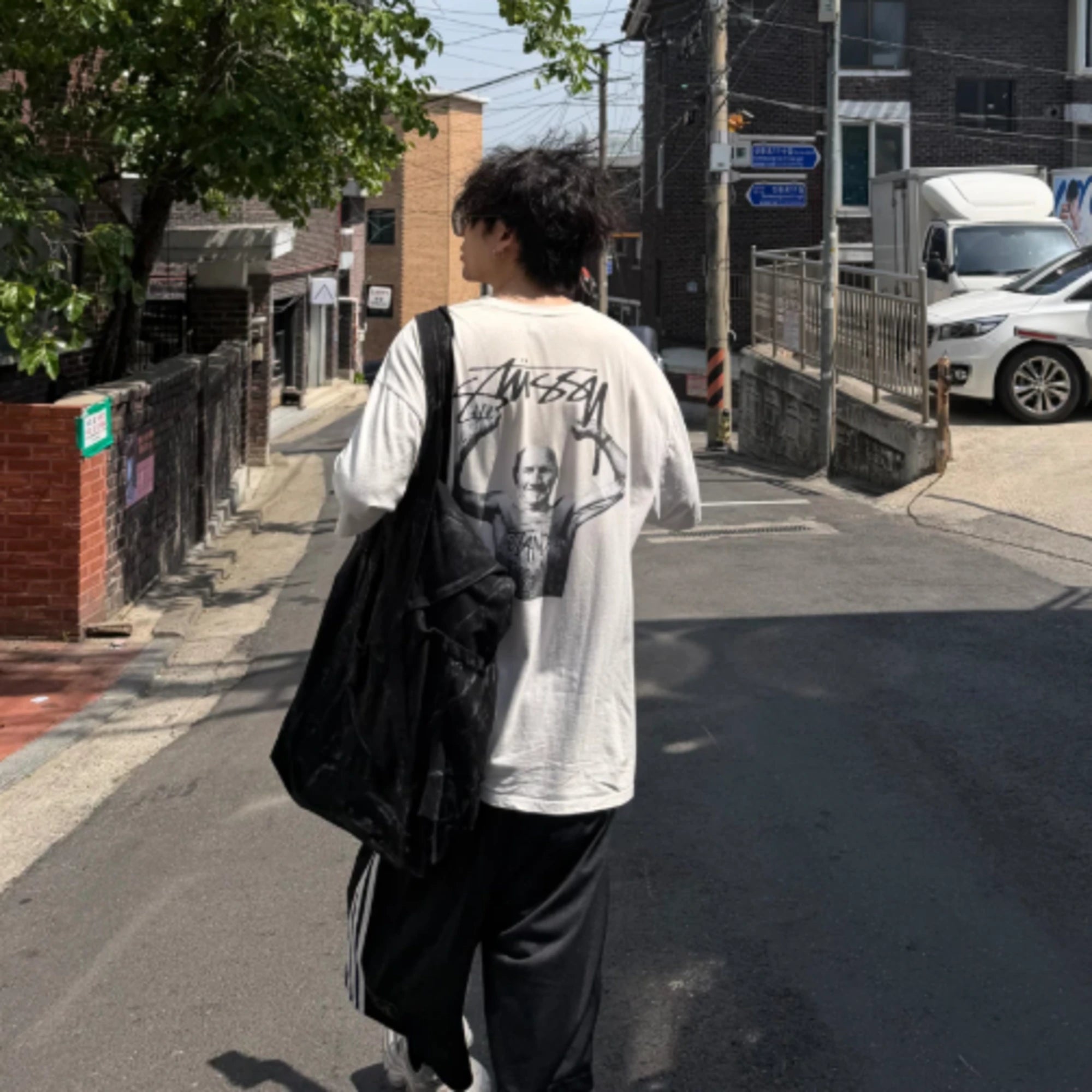 스투시 X 마틴 로즈 스탠드 펌 반팔 티셔츠 착용 이미지
