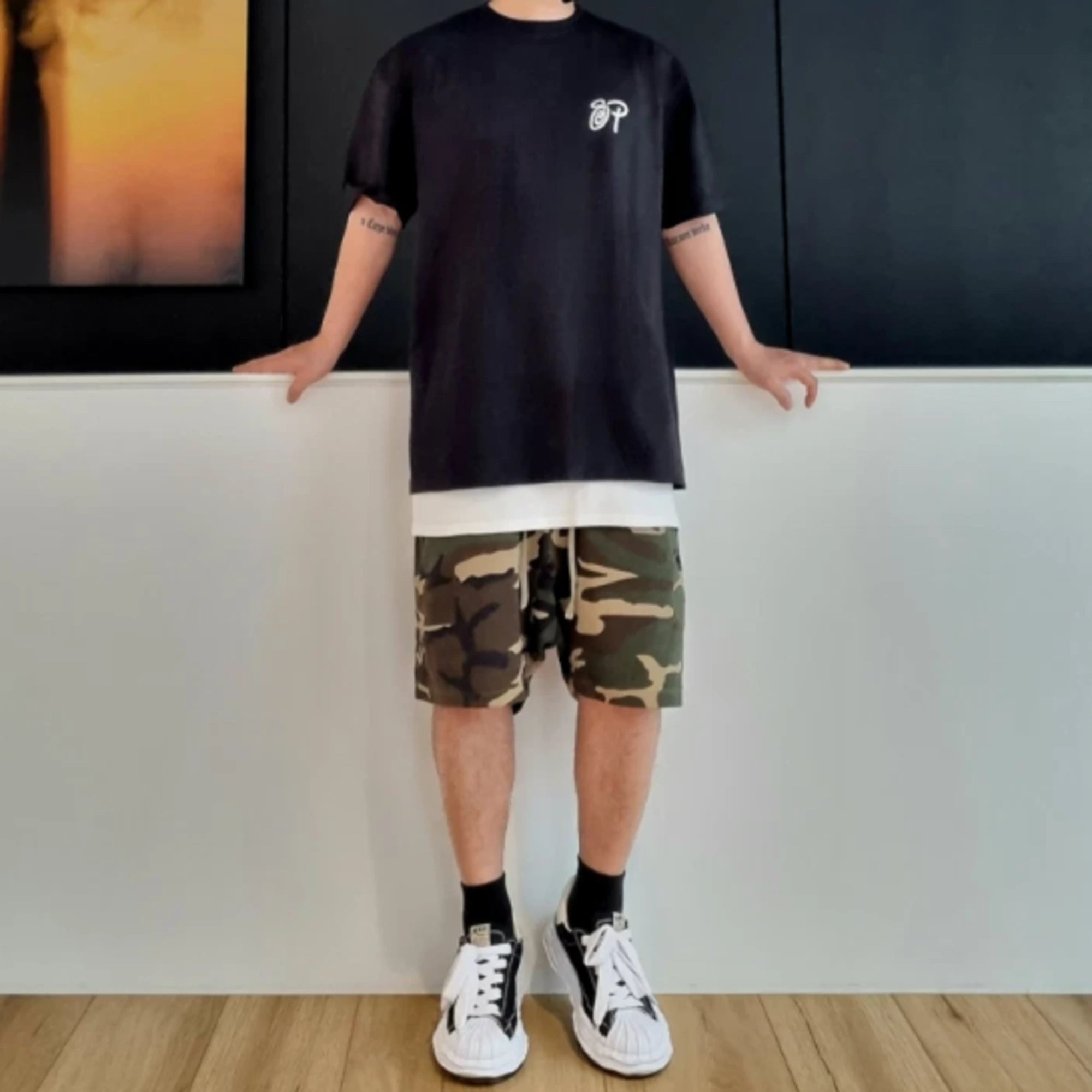 스투시 X 파타 사운드 커넥션 오버핏 반팔 티셔츠 착용 이미지