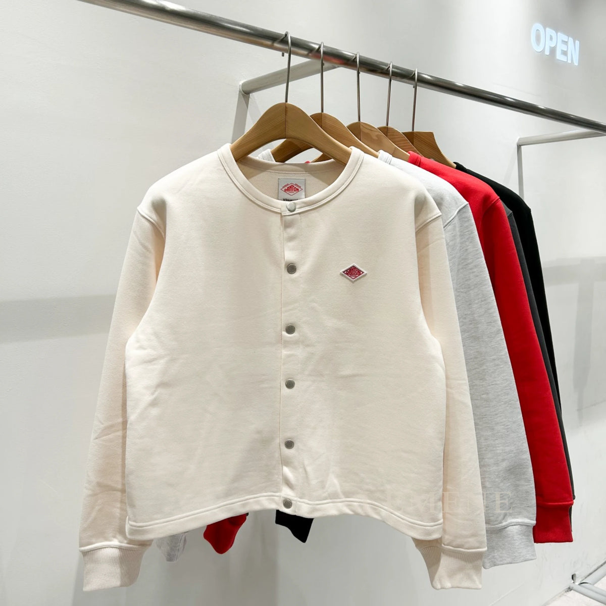 단톤 가디건 DT-D0137 상품 이미지