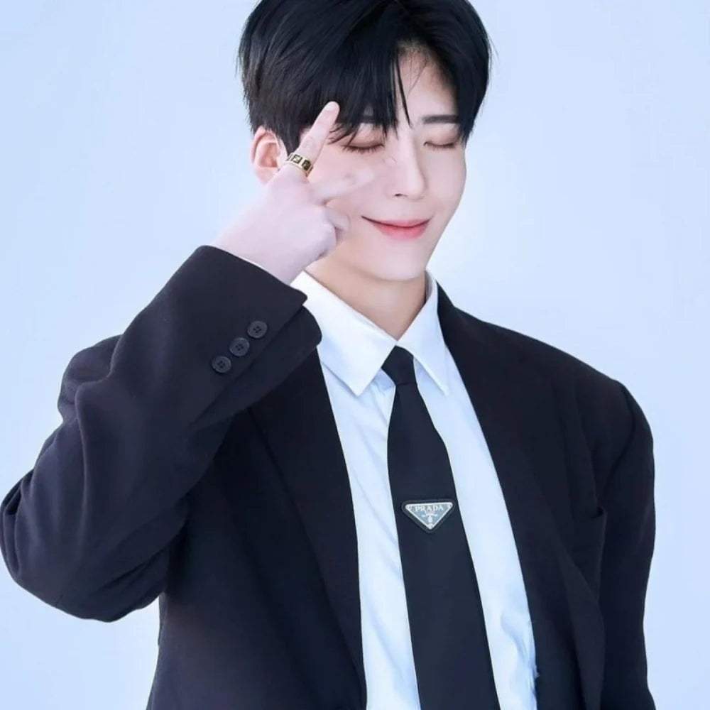 프라다 개버딘 리나일론 넥타이 상품 이미지