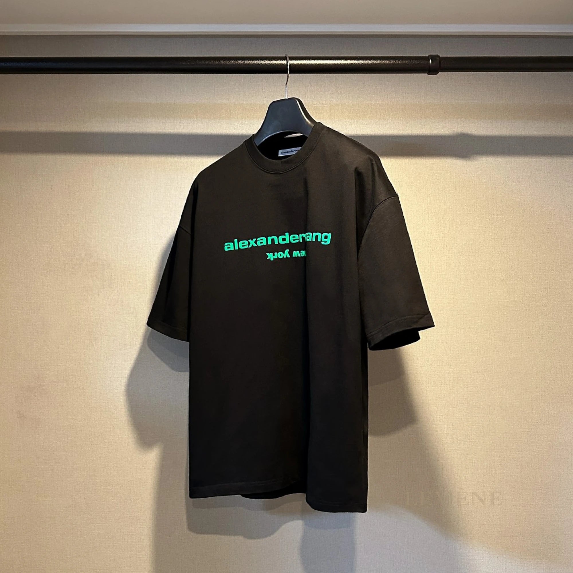 알렉산더 왕 뉴욕 그래픽 로고 반팔 티셔츠 디테일 이미지