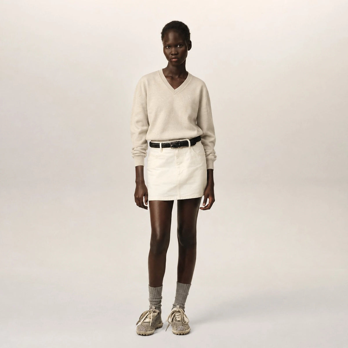 아미 톤온톤 하트 로고 긴팔 니트 HKS207 착용 이미지