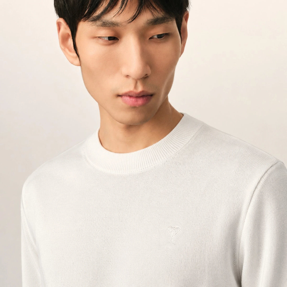 아미 톤온톤 긴팔 니트 HKS826 착용 이미지