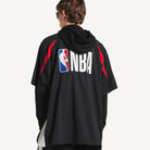 발렌시아가 X NBA 오버사이즈 반팔 티셔츠 착용 이미지