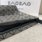 Bao Bao Belly Large tote-bag beige 디테일 이미지