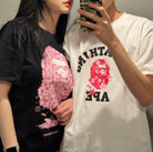 베이프 사쿠라 카모 컬리지 반팔 티셔츠 착용 이미지