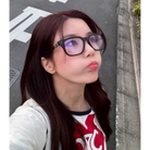 셀린느 하트 트리옹프 반팔 티셔츠 착용 이미지