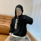 셀린느 후드티 2Y468670Q 착용 이미지