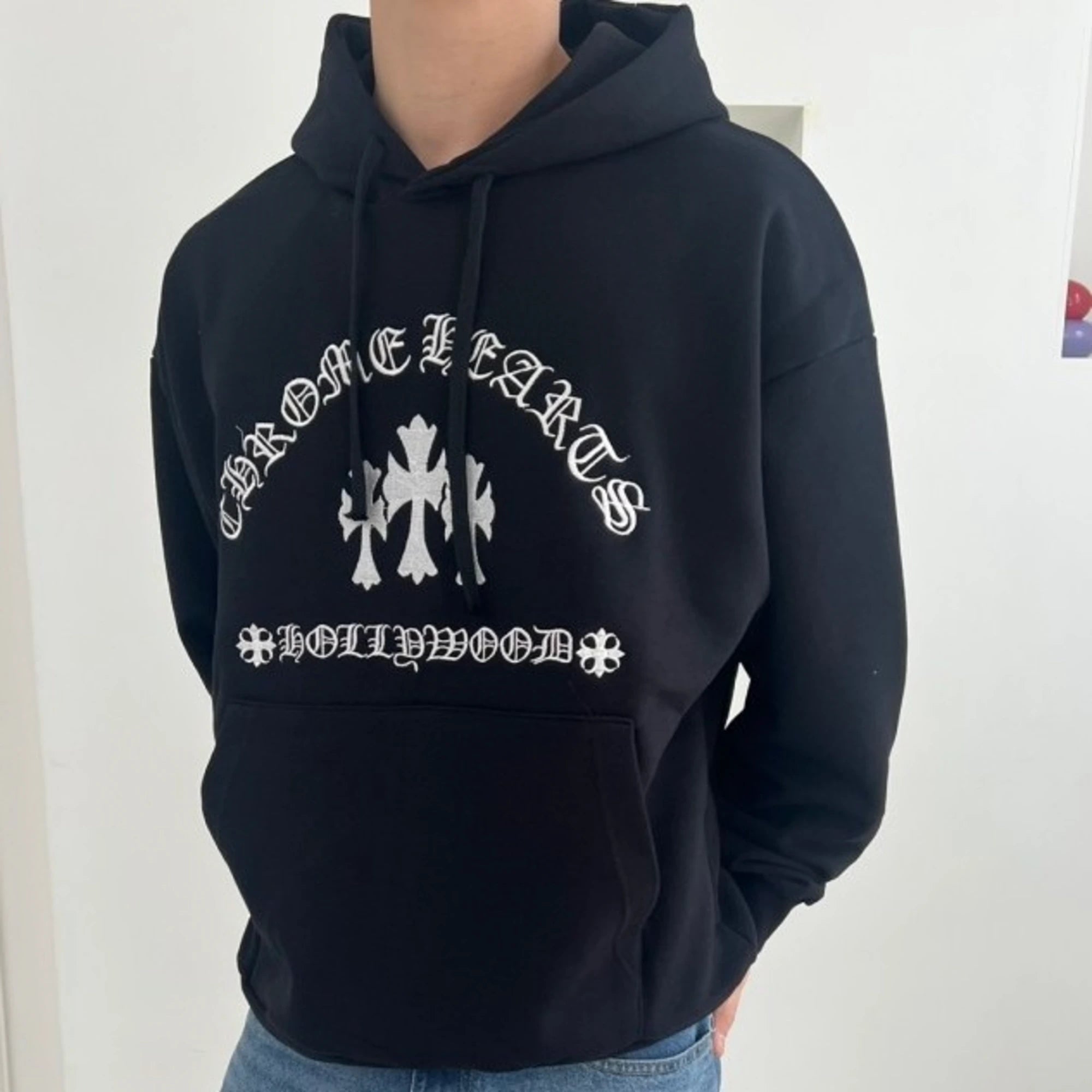 크롬하츠 세메터리 헐리우드 후드 티셔츠 착용 이미지
