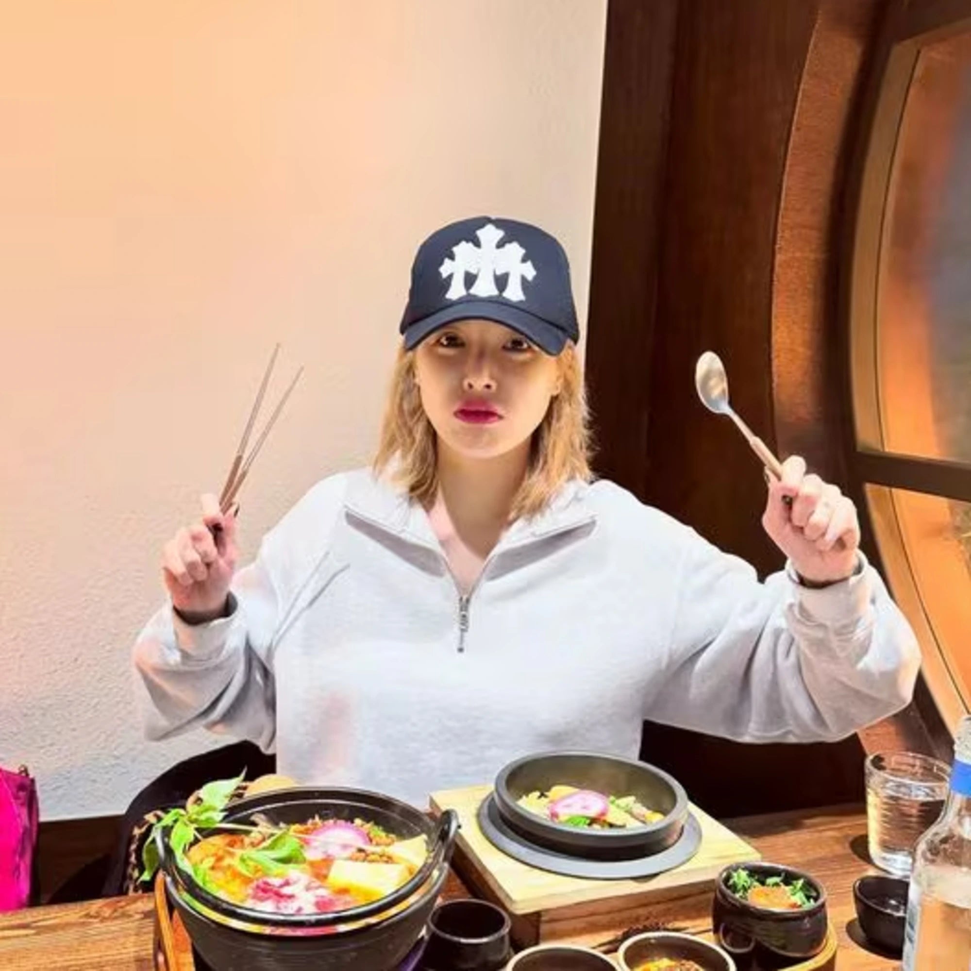 크롬하츠 세메터리 트러커햇 착용 이미지