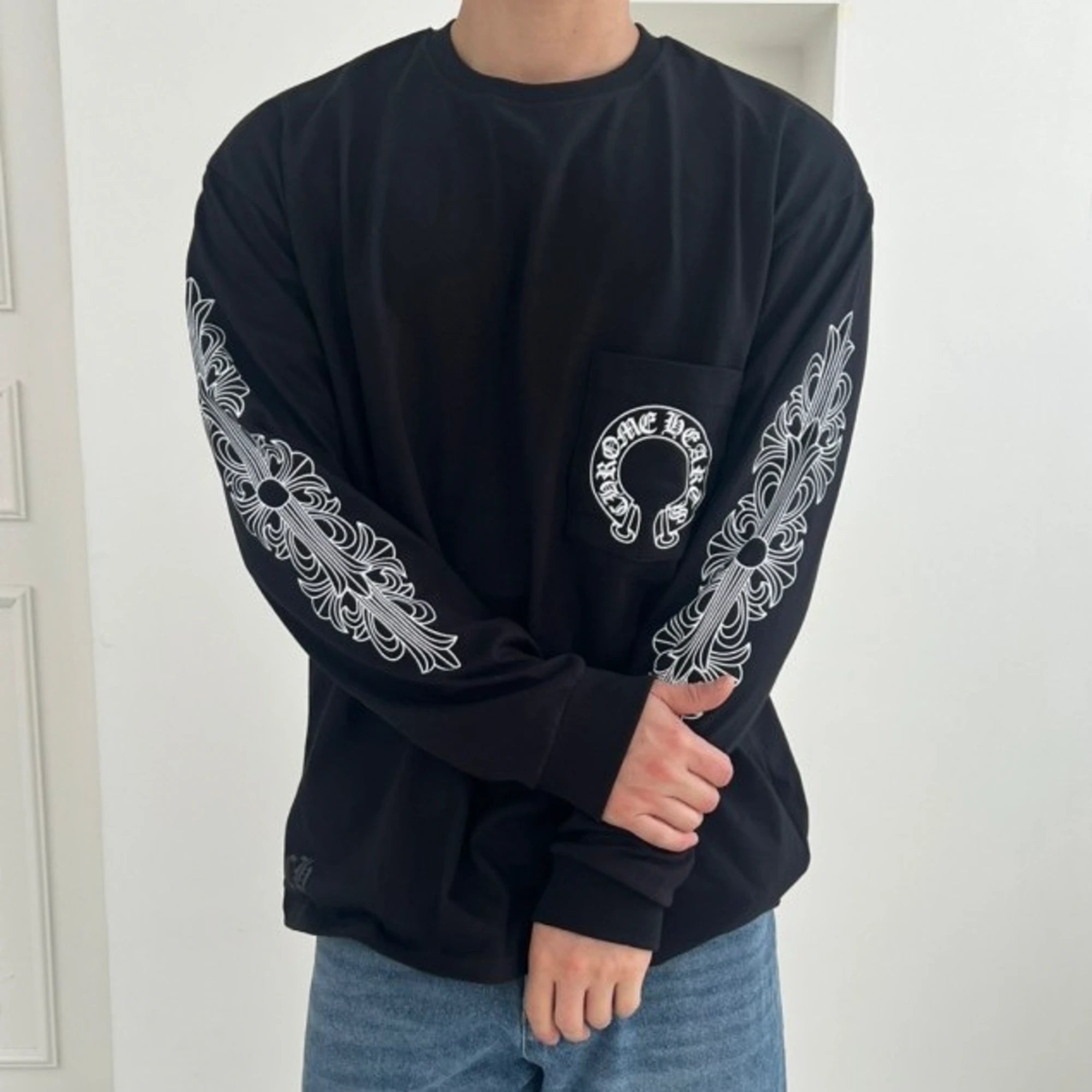 크롬하츠 홀스슈 긴팔 티셔츠 착용 이미지
