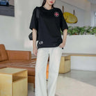크롬하츠 메이드 인 할리우드 플러스 크로스 반팔 티셔츠 착용 이미지