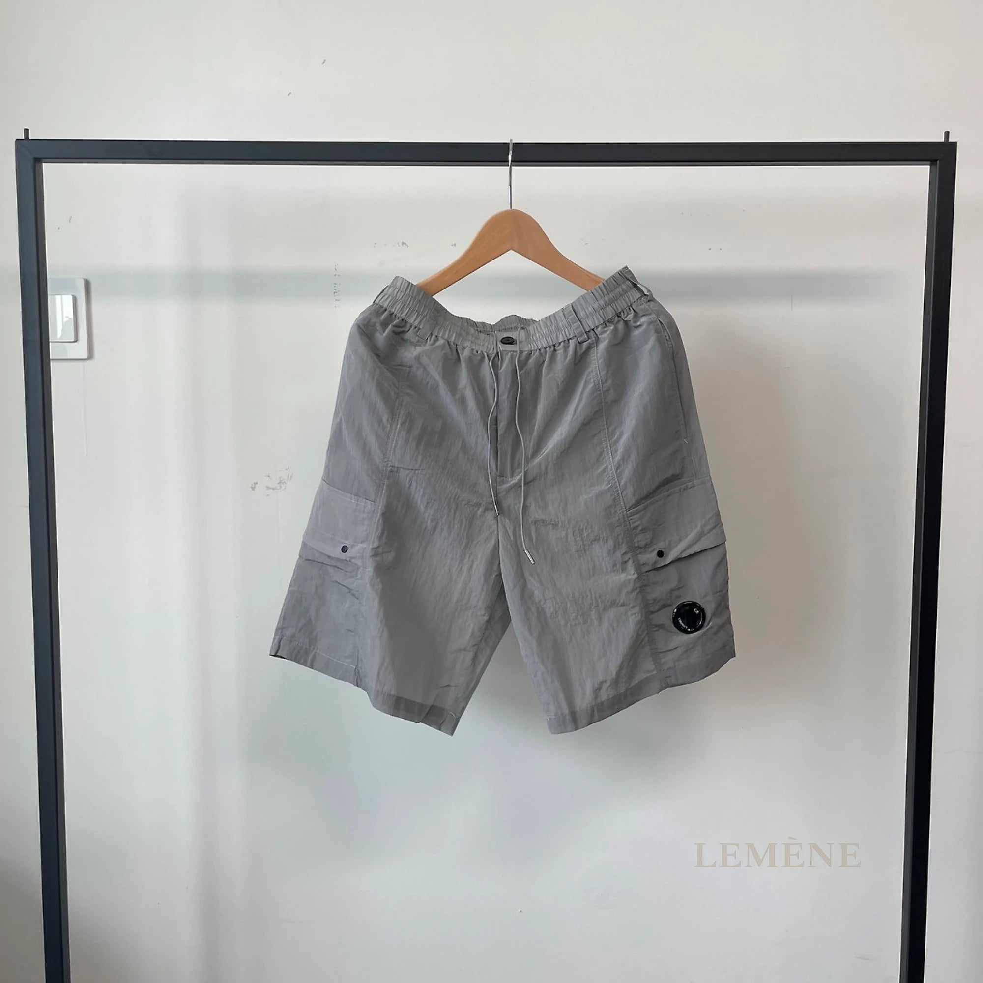 CP 컴퍼니 렌즈 카고 반바지 디테일 이미지