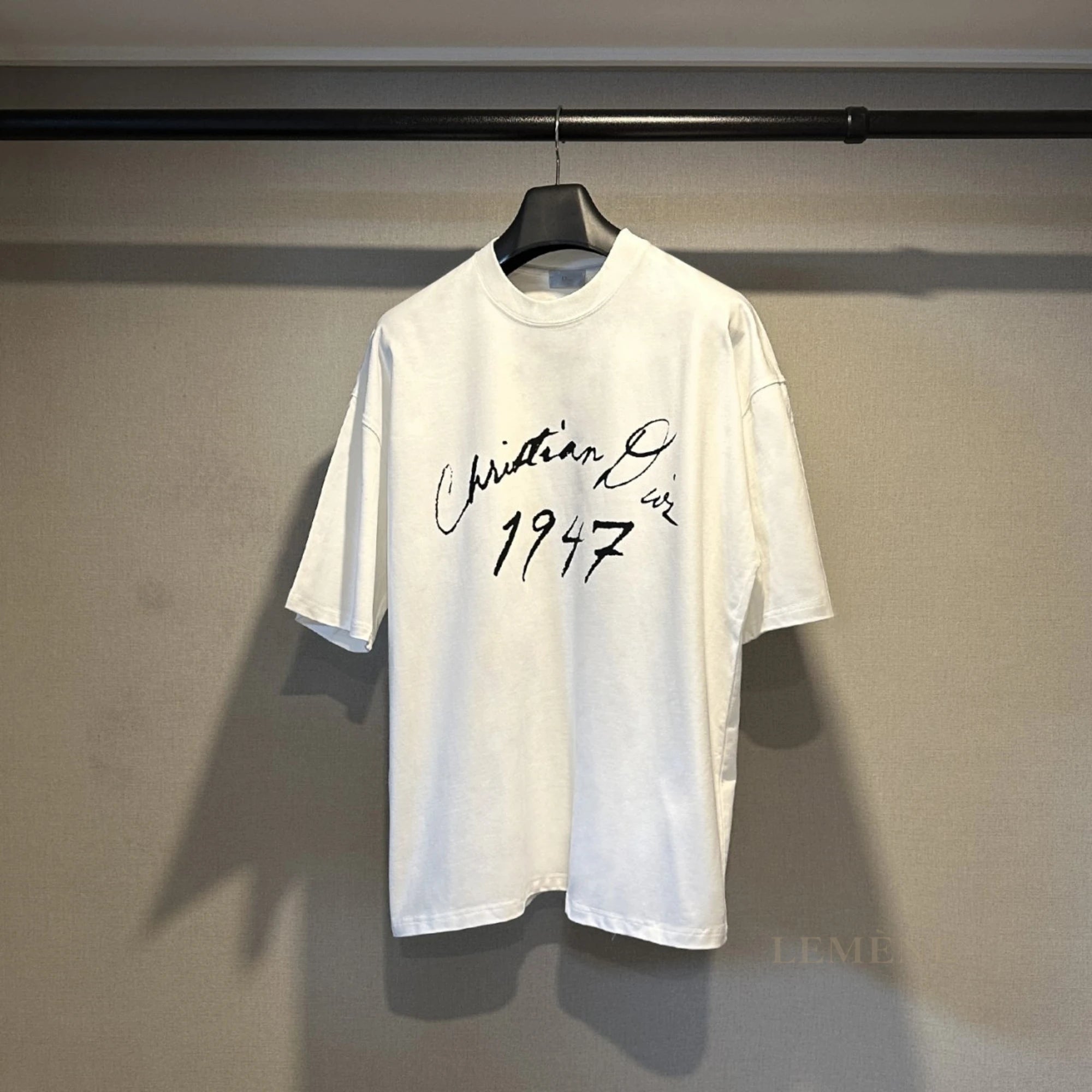 디올 핸드라이팅 1947 반팔 티셔츠 디테일 이미지