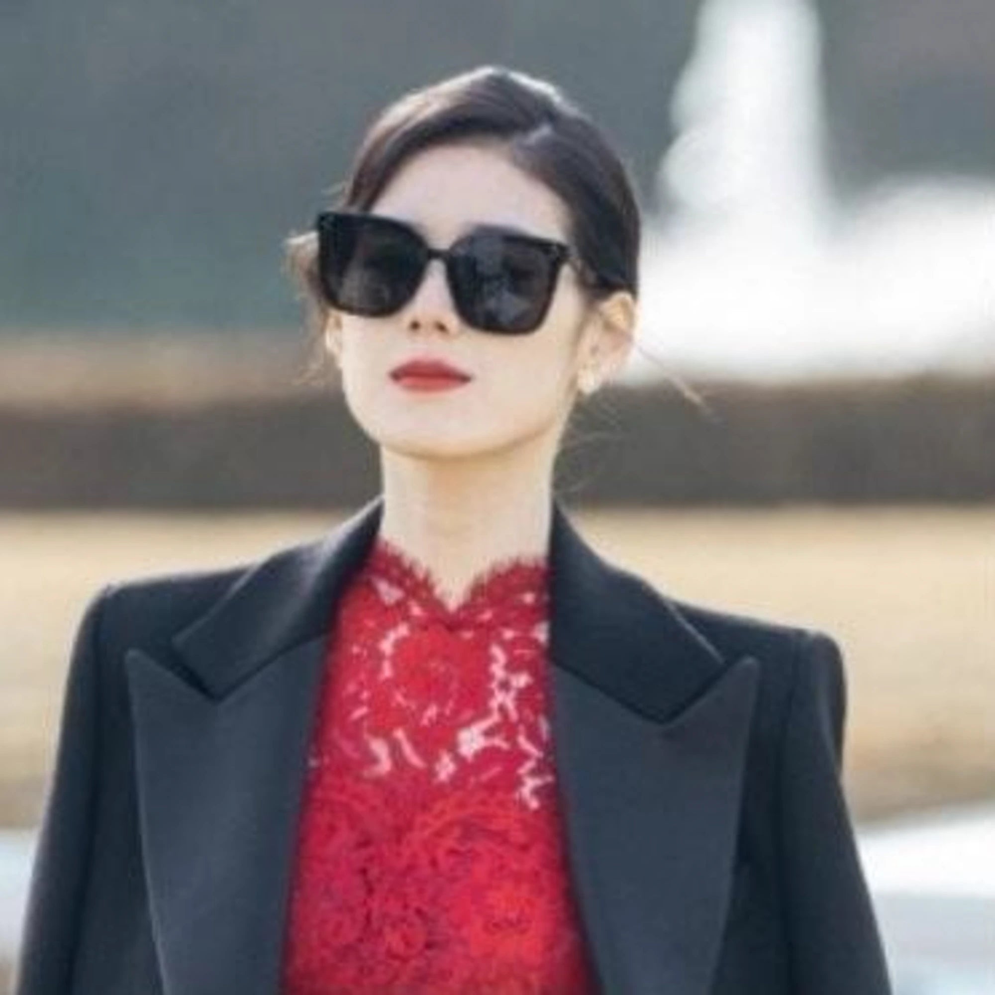 젠틀몬스터 허 01 선글라스 착용 이미지