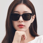 젠틀몬스터 릴리트 선글라스 착용 이미지