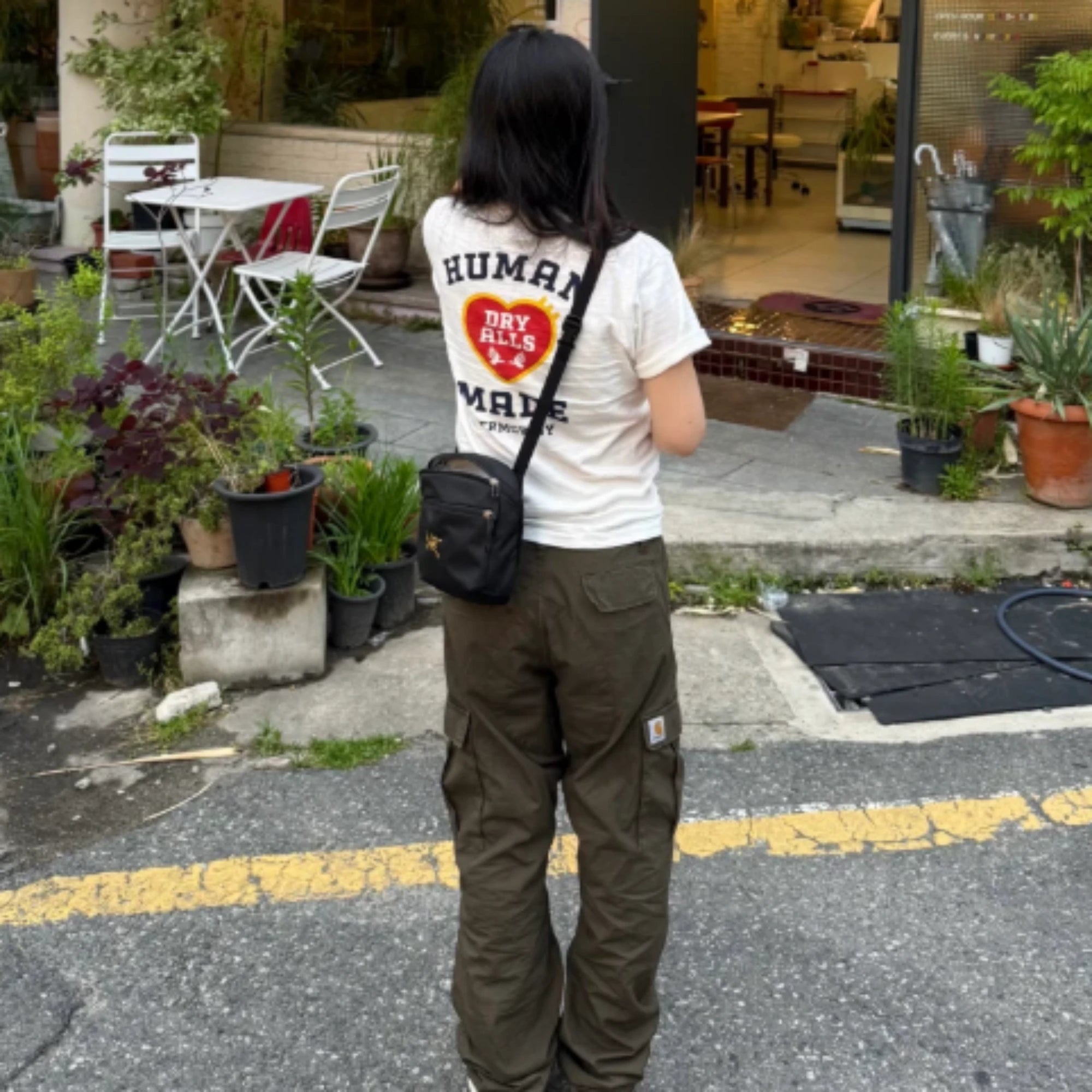 휴먼메이드 그래픽 반팔 티셔츠 착용 이미지