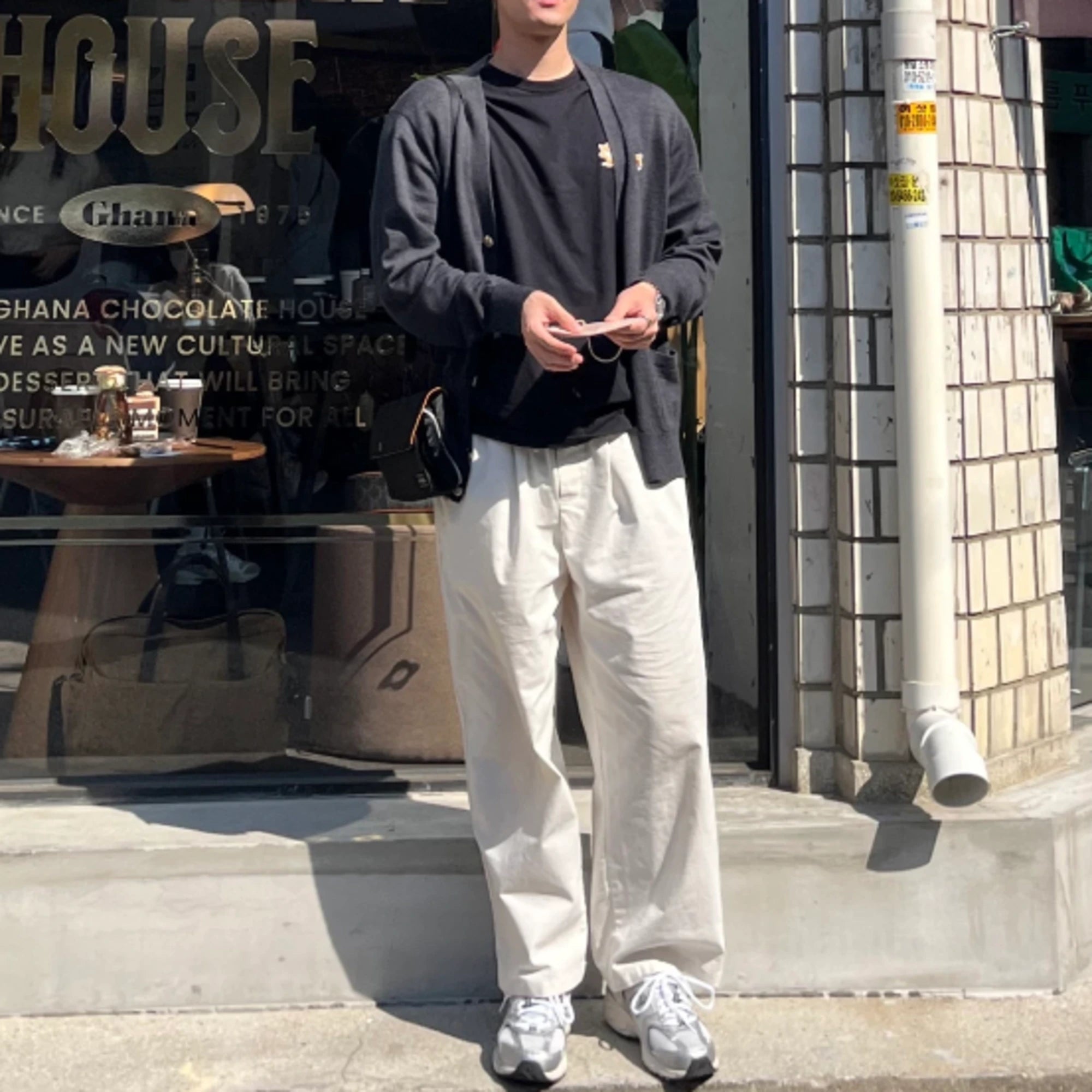 메종키츠네 칠랙스 폭스 반팔 티셔츠 착용 이미지