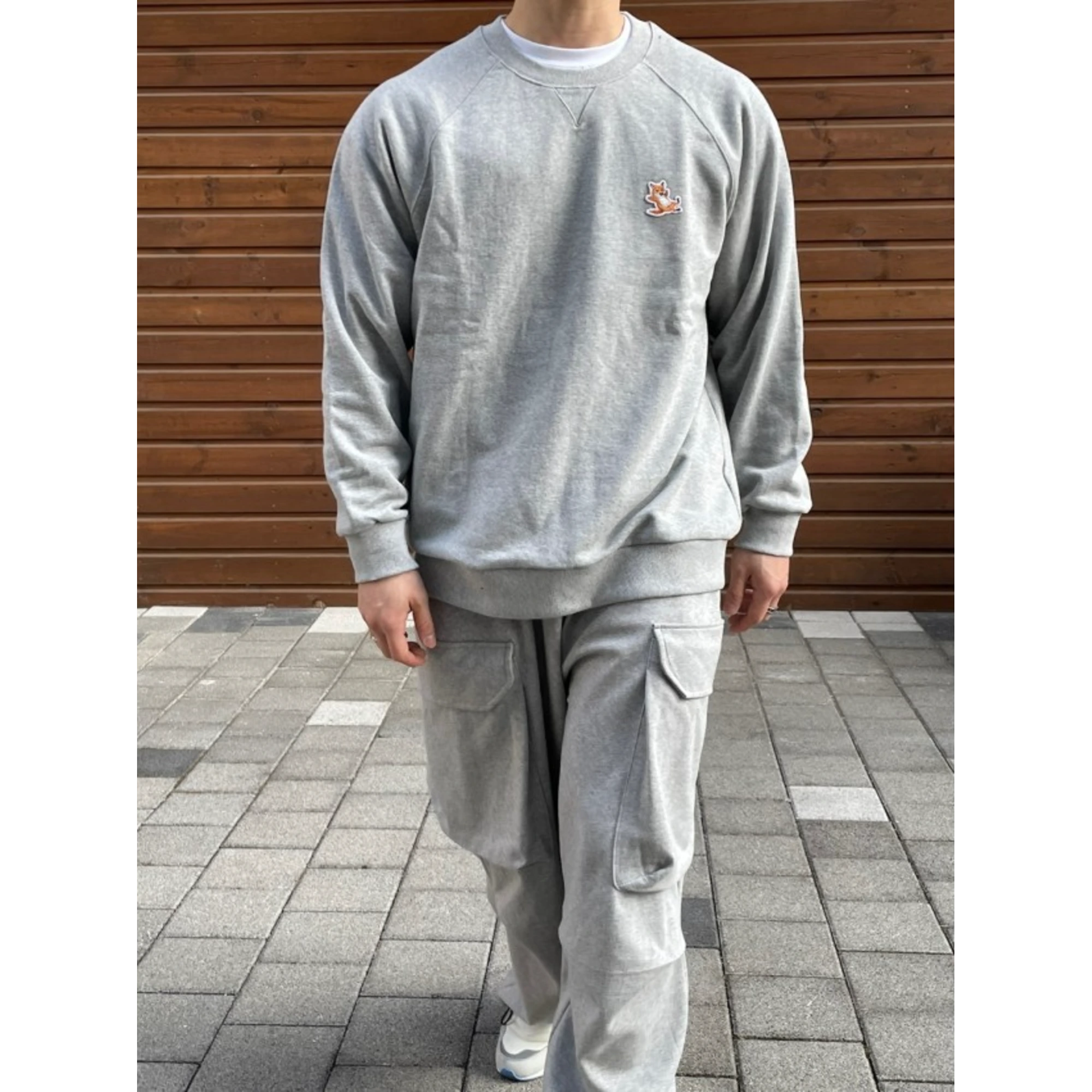 메종키츠네 칠랙스 맨투맨 착용 이미지