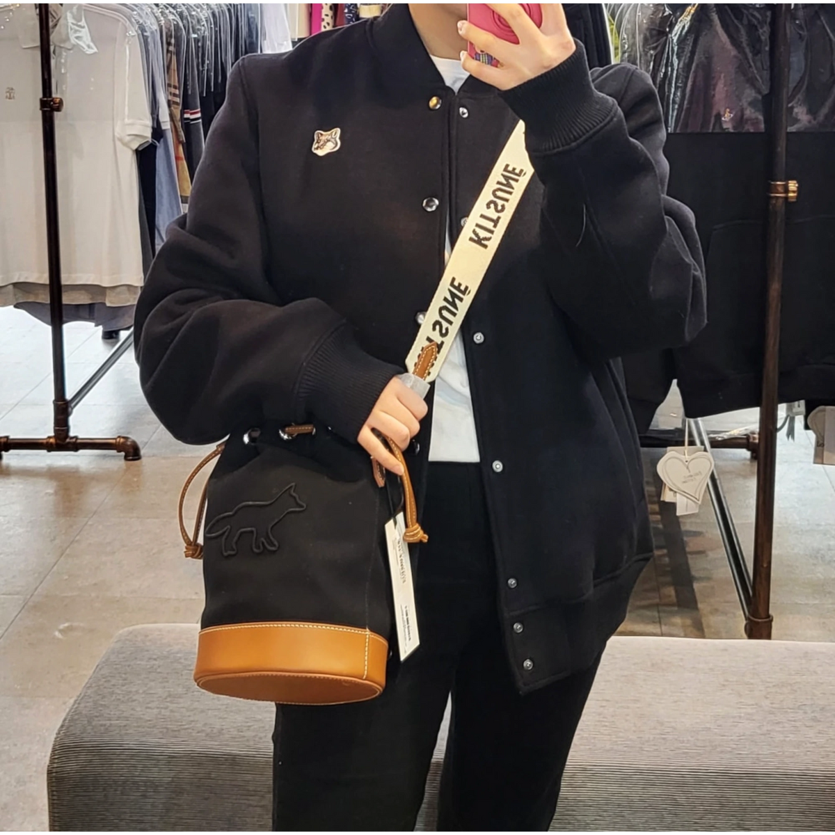 메종 키츠네 클래식 봄버 자켓 JM02222WM0020 착용 이미지