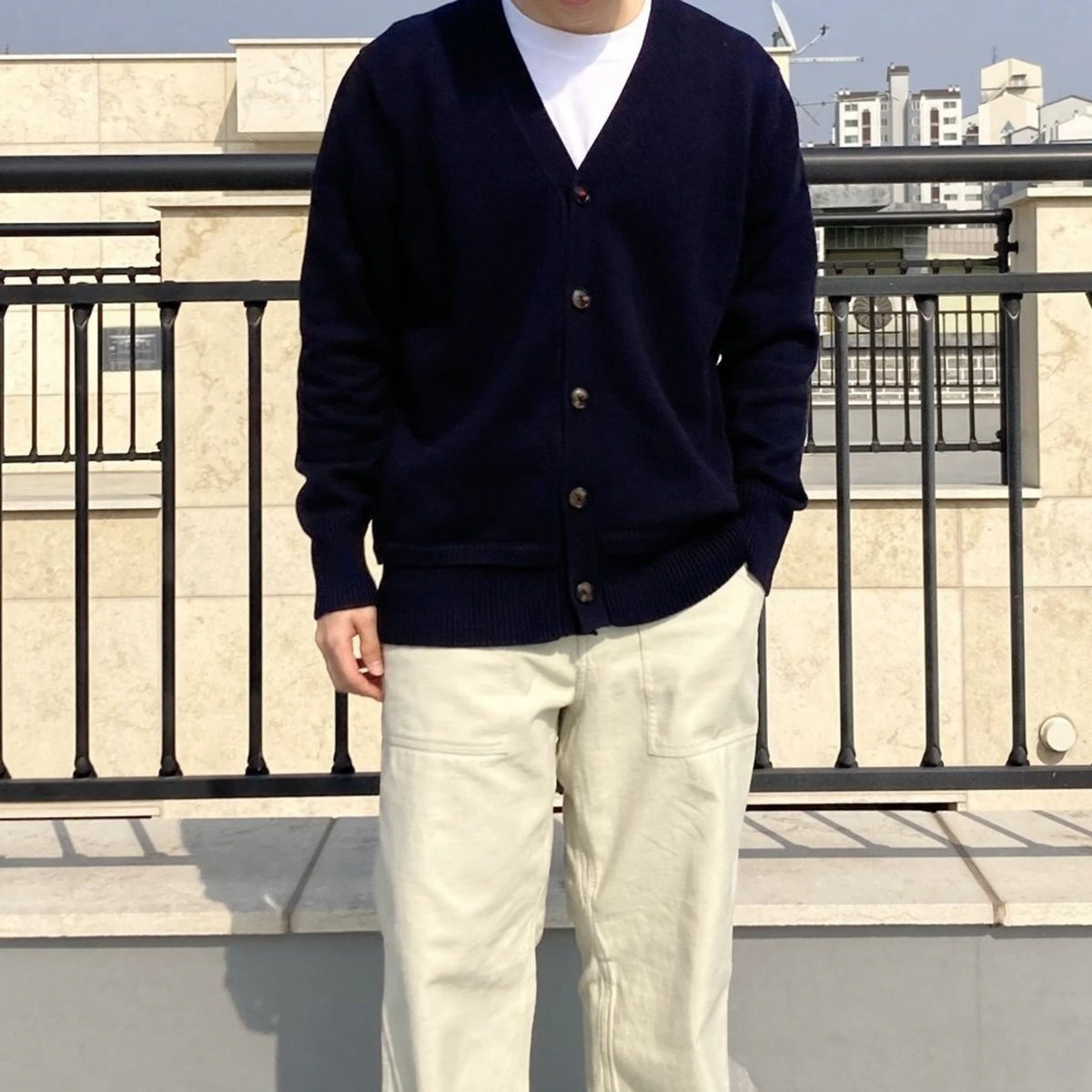 메종 마르지엘라 엘보 패치 가디건 착용 이미지