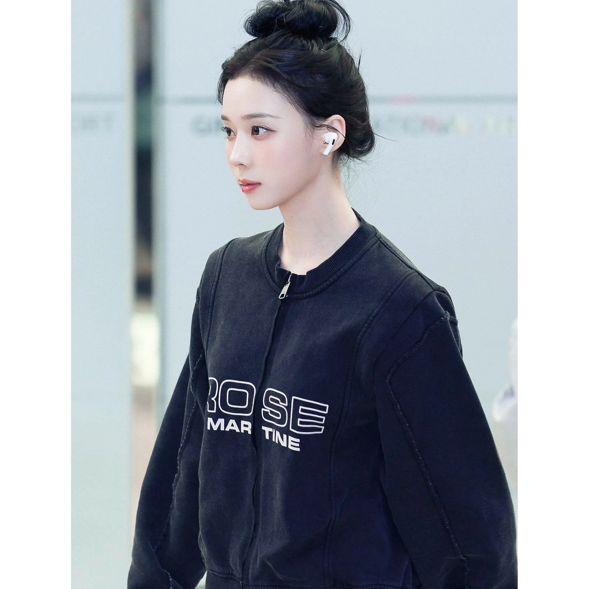마틴 로즈 슈렁큰 집업 재킷 착용 이미지