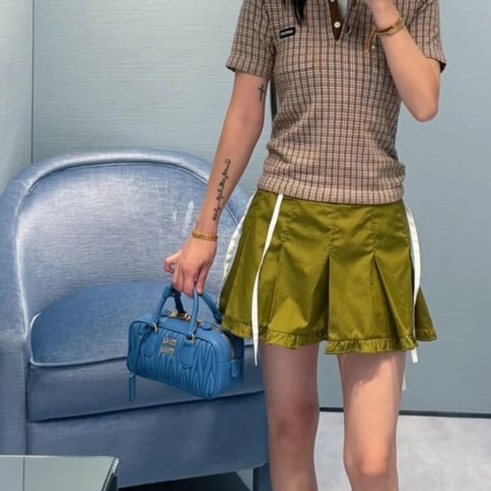 미우미우 아르카디 마테라쎄 나파 가죽 백 5BB142