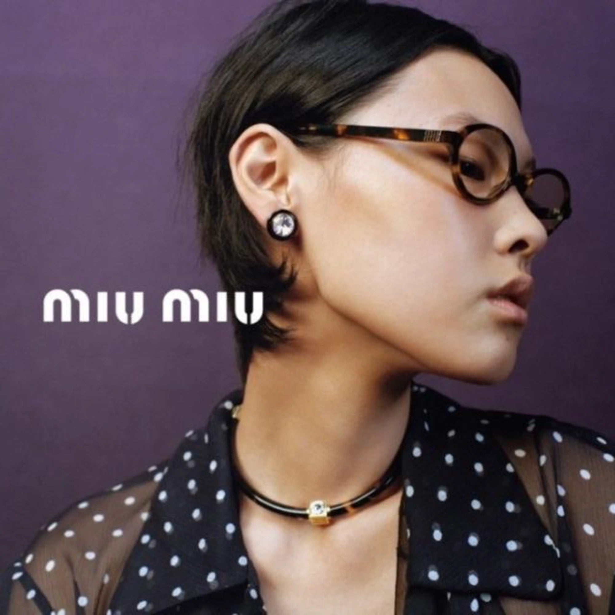 미우미우 리가드 안경 SMU04Z 착용 이미지