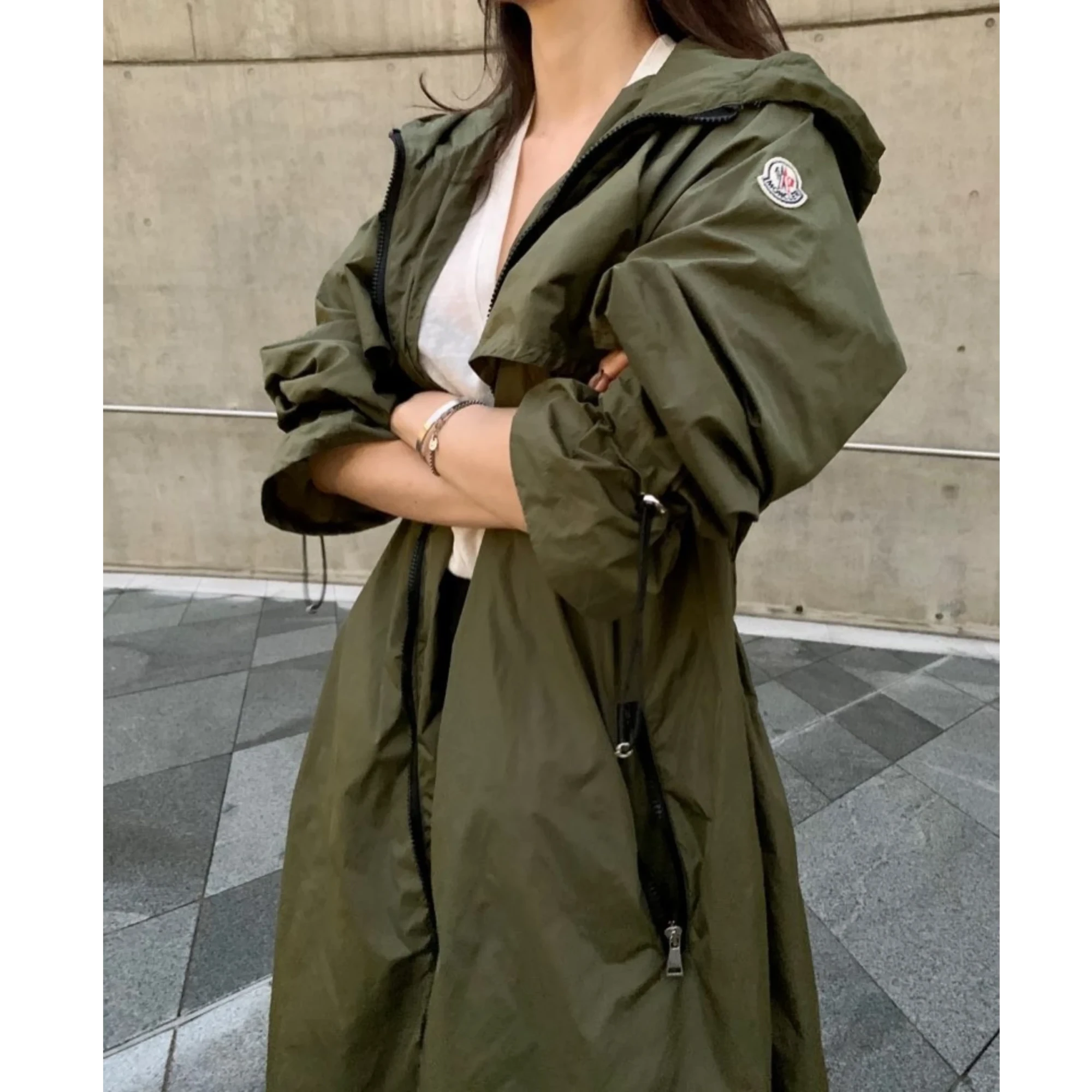 몽클레어 워싱턴 레인 코트 착용 이미지