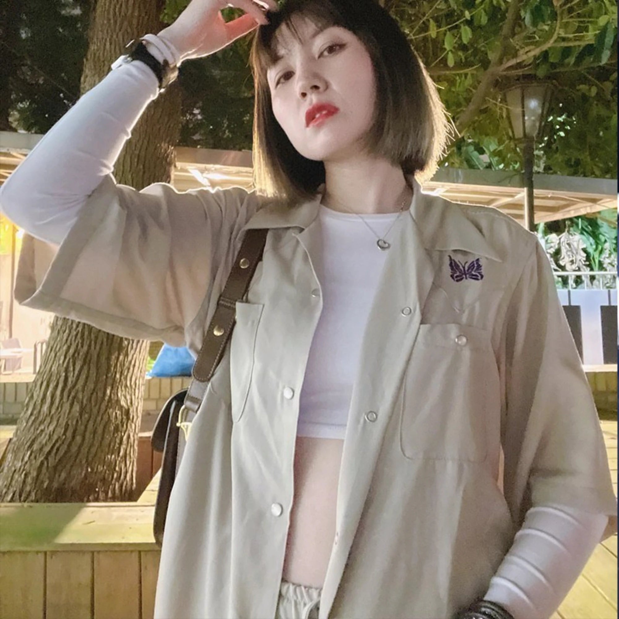 니들스 카우보이 반팔 셔츠 착용 이미지