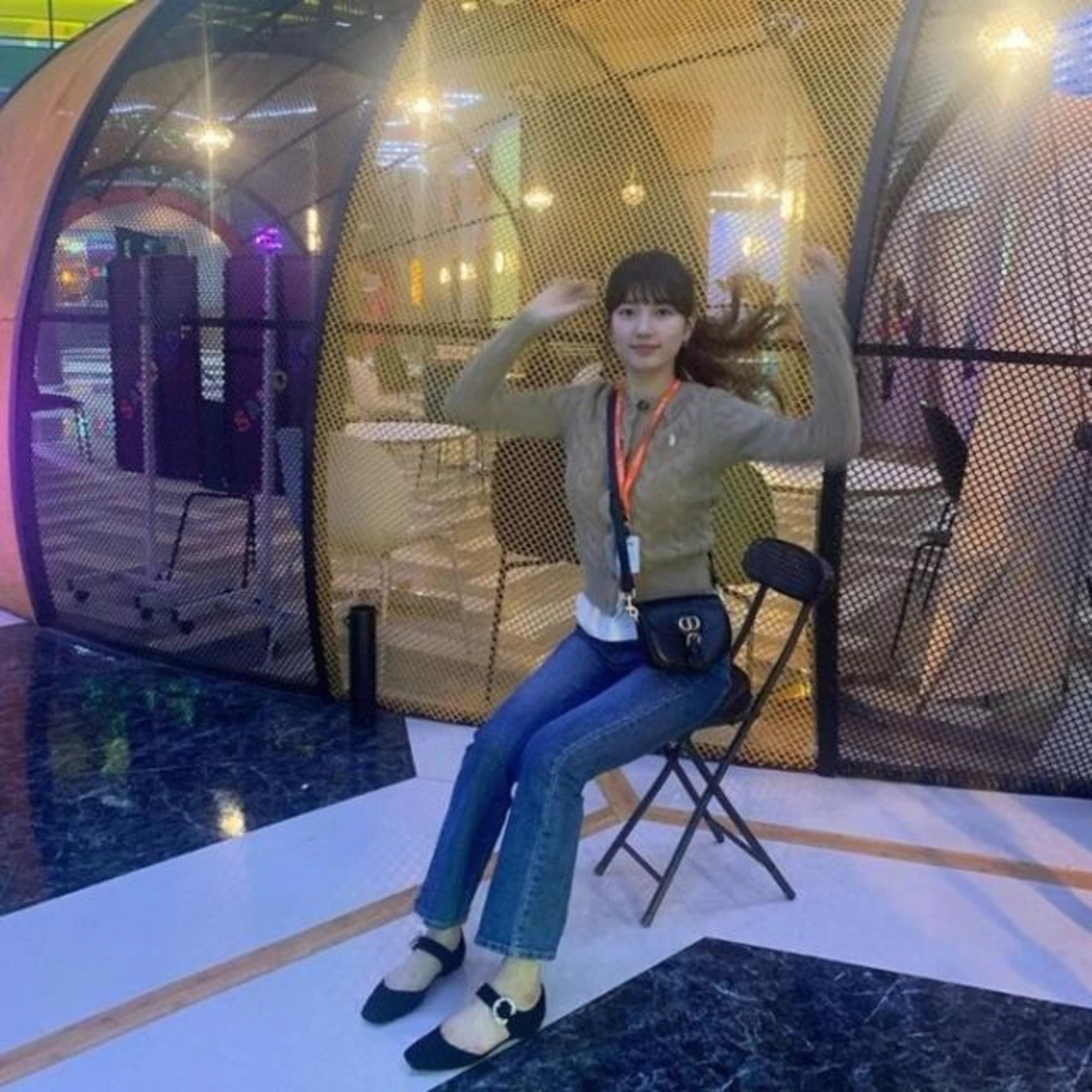 폴로 랄프로렌 테이블 울 캐시미어 가디건 착용 이미지