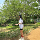 스투시 체리 반팔 티셔츠 착용 이미지