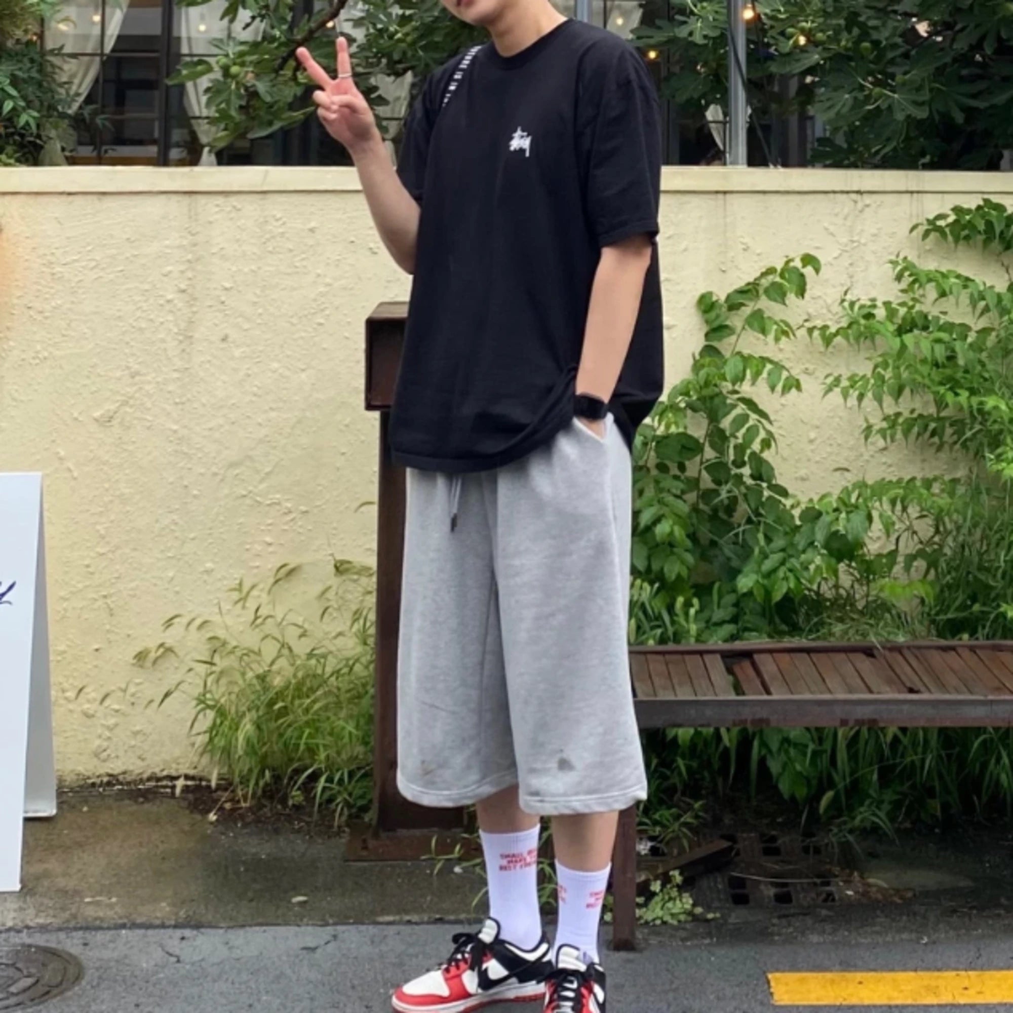스투시 멜티드 오버핏 반팔 티셔츠 착용 이미지