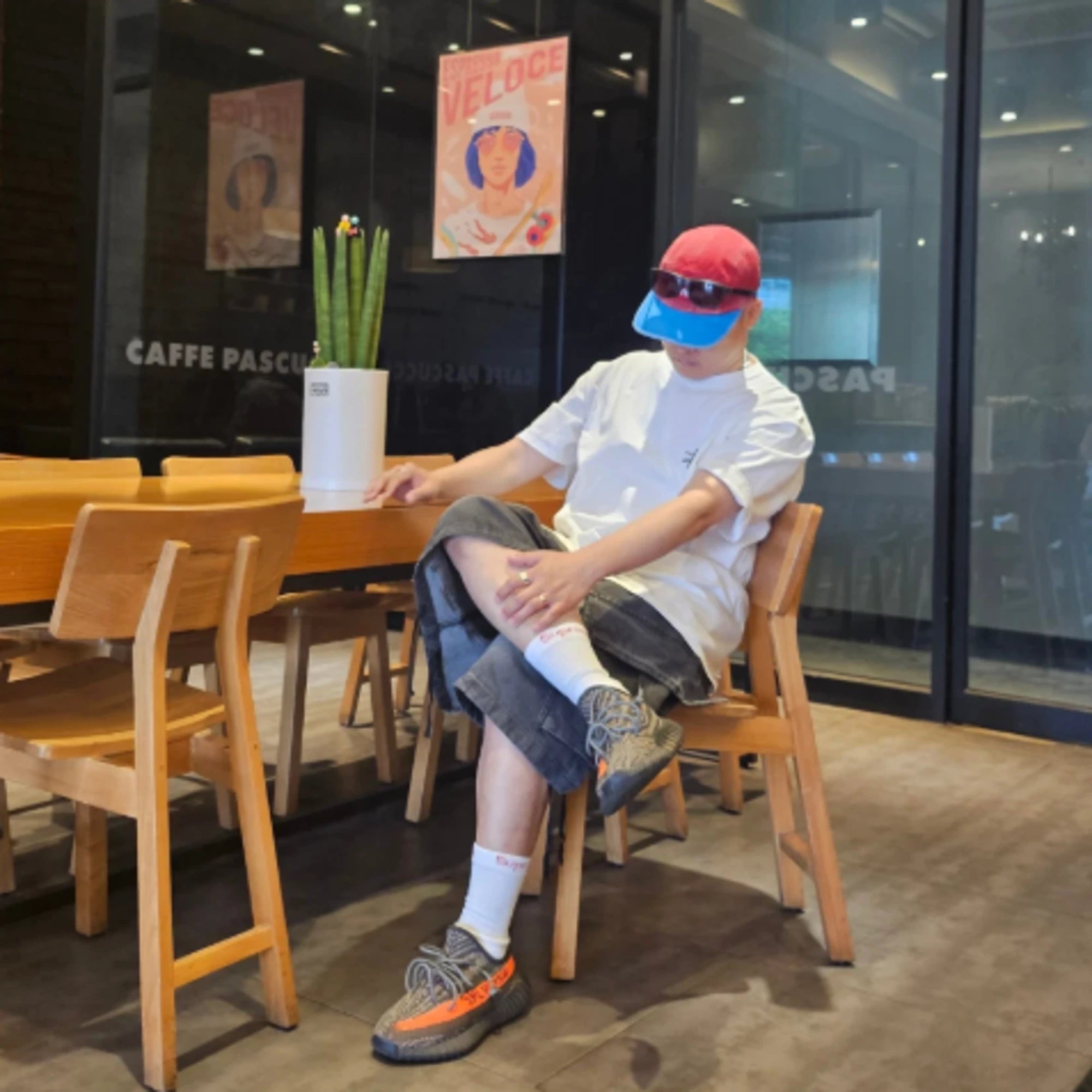 스투시 멜티드 오버핏 반팔 티셔츠 착용 이미지