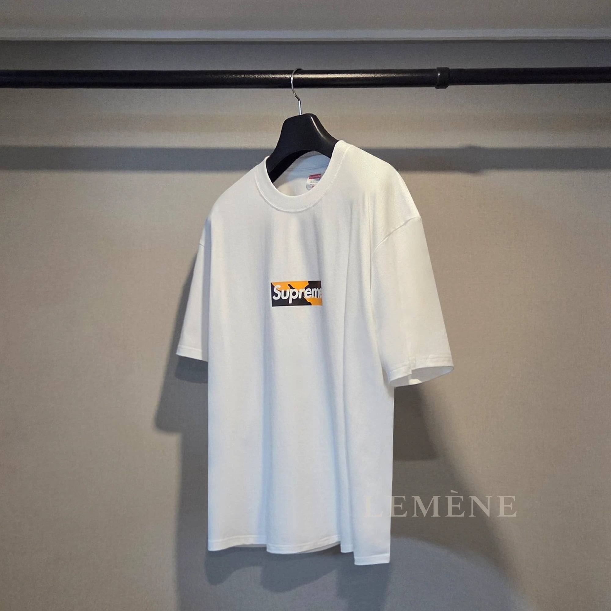 슈프림 브루클린 박스 로고 반팔 티셔츠 디테일 이미지