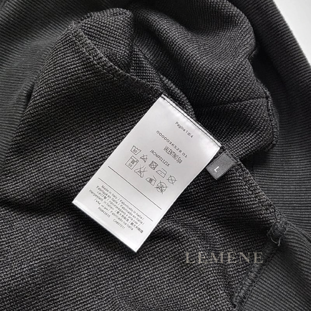 발렌티노 VLTN 로고 후드티 E73549 디테일 이미지