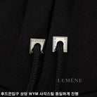 우영미 그라데이션 엠보싱 백로고 후드 티셔츠 디테일 이미지